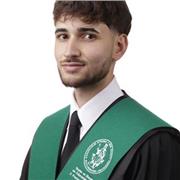 Profesor titulado en Primaria, imparto clases de Matemáticas, Lengua Castellana y Literatura, e incluso refuerzo general.